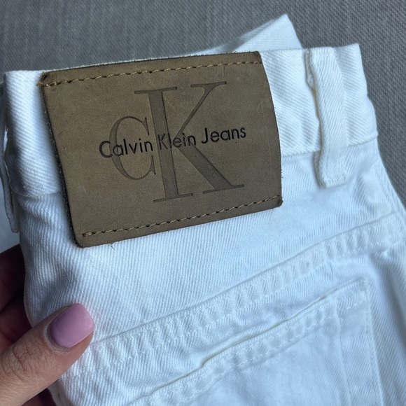 Calvin Klein high rise skinny white denim 🤍 size 4 - Picture 12 of 14